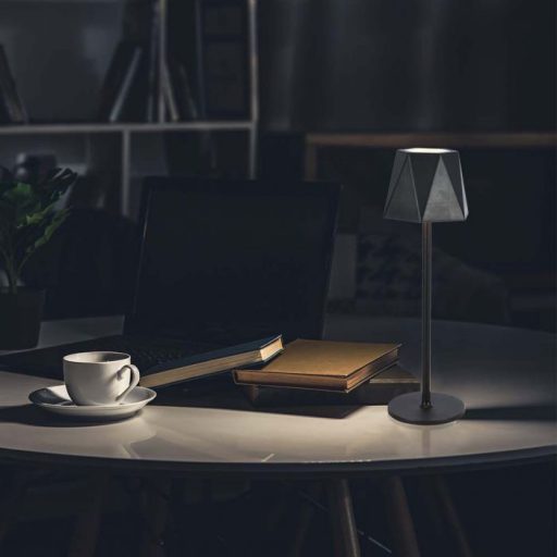 V-TAC 1.5W LED Állólámpa 1800mAh Akkumulátor  - fekete - 10330