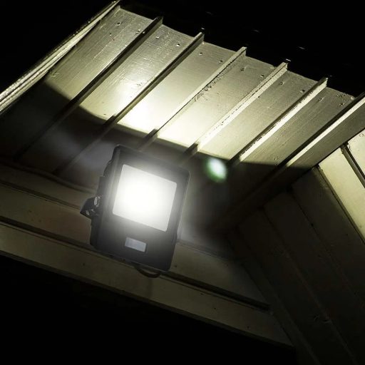 V-TAC 10W MOZGÁSÉRZÉKELŐS LED REFLEKTOR 100° 6500K FEKETE HÁZAS (SAMSUNG CHIP) - 20282