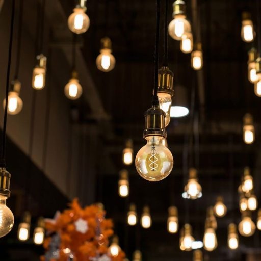 V-TAC Dimmelhető Borostyán spirál LED izzó filament COG  E27 G125 5W 1800K - 217415