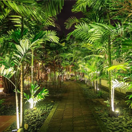 V-TAC LED 12W leszúrható kerti lámpa - fekete - 4000K - 217545