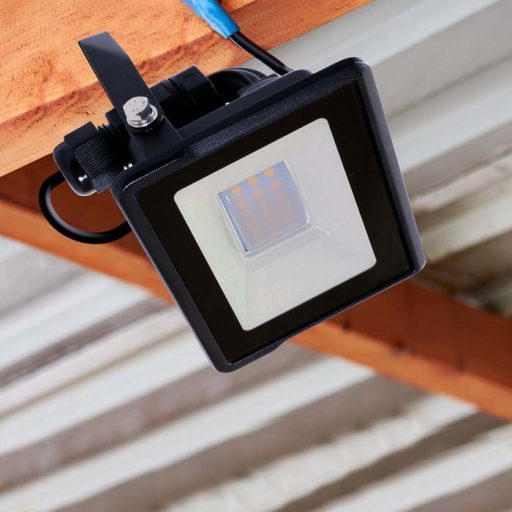 V-TAC 30W LED Smart reflektor 100° RGB + CCT fekete házas - 3026